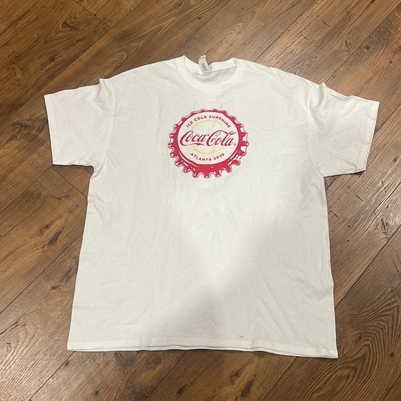 Gildan Other - Coca - Cola tshirt XL